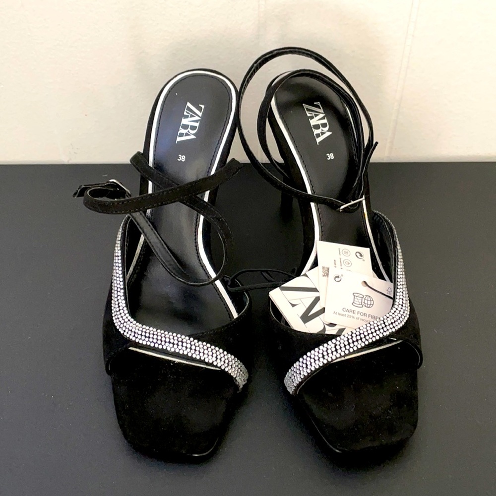 ZARA HEELS NEW!!!